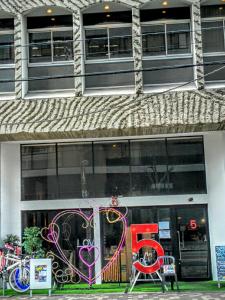 5(ファイブ)