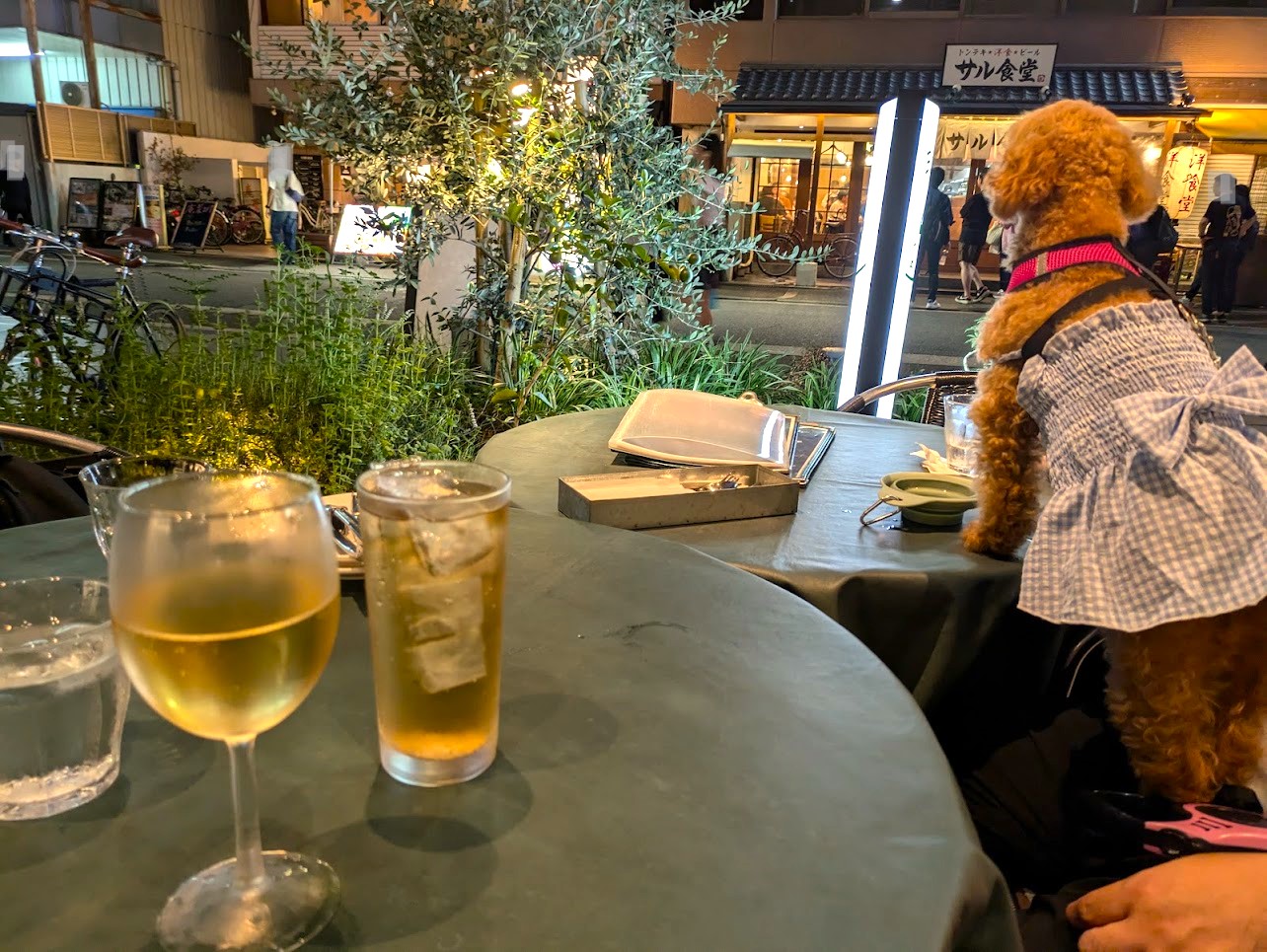 BISTRO4QUATRE