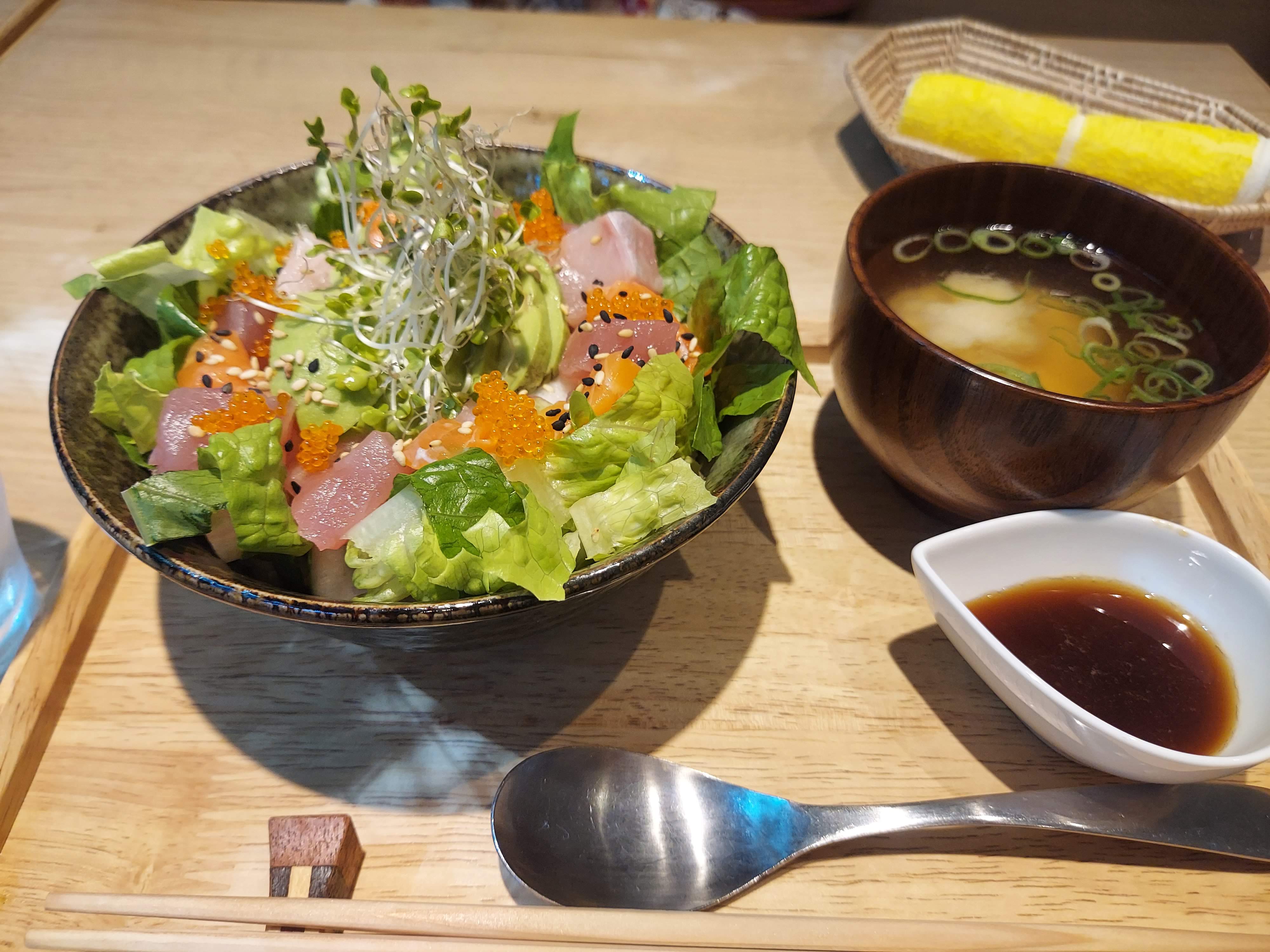 WHY BOWL(ワイボウル)