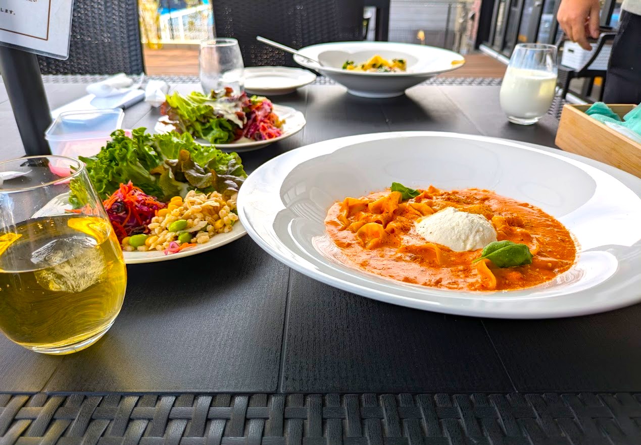 アンドベーカリー