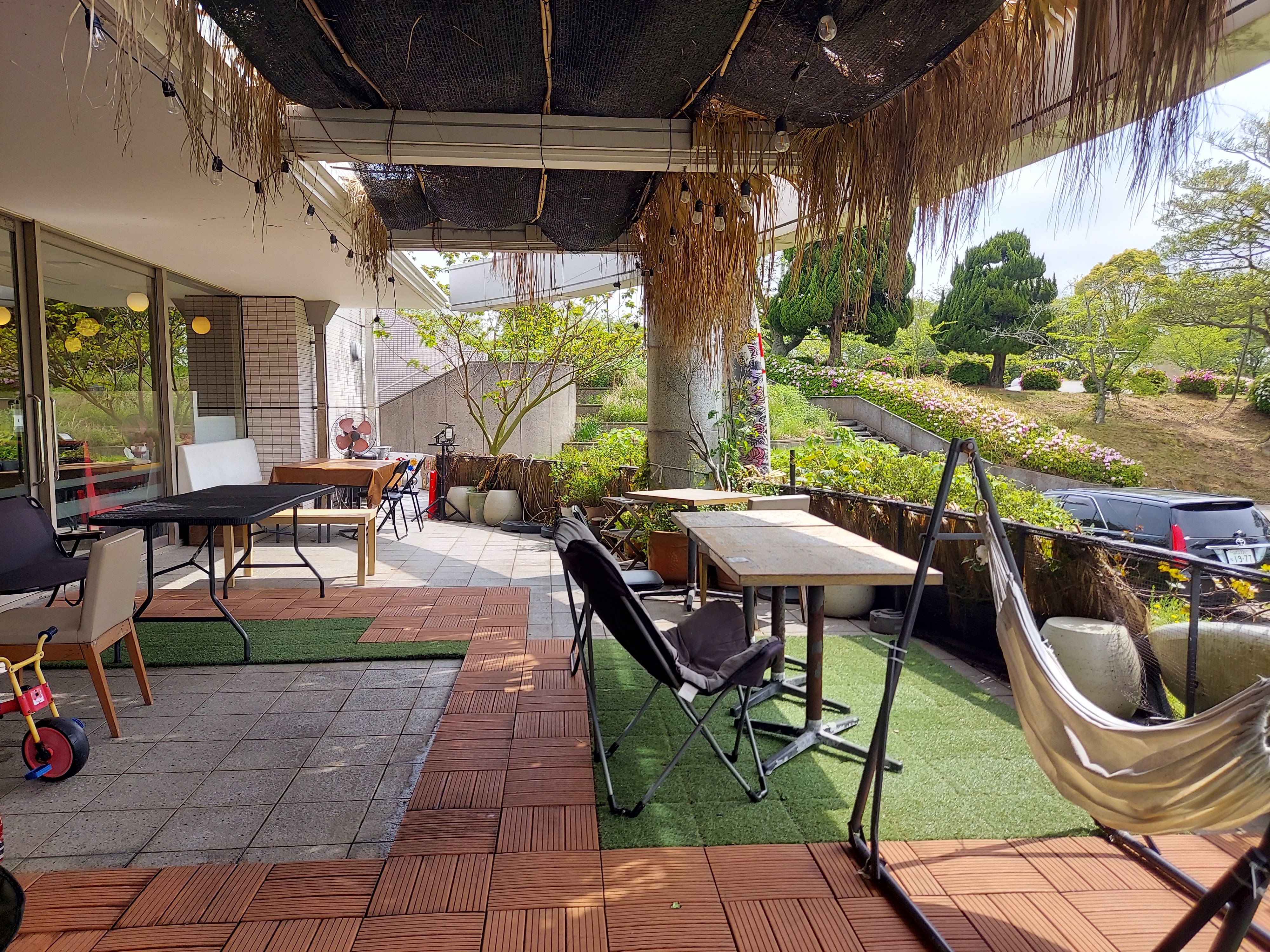Hawaiian Resort Cafe Leola(ハワイアン リゾート カフェ レオラ)