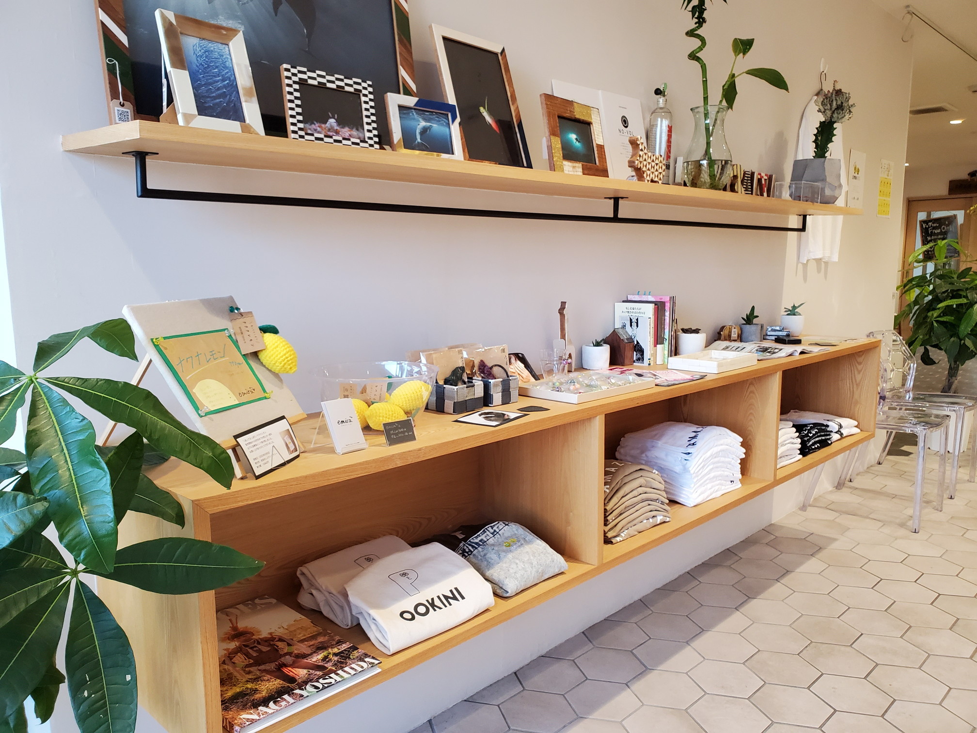 COFFEE＆DOG LUSH LIFE(コーヒーアンドドッグ ラッシュライフ)