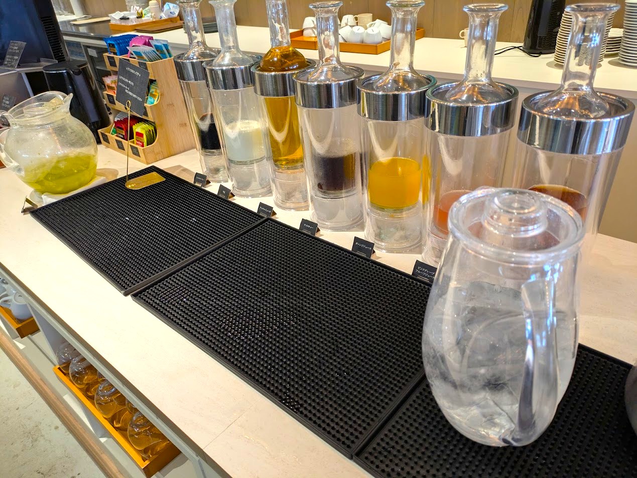 アンドベーカリー