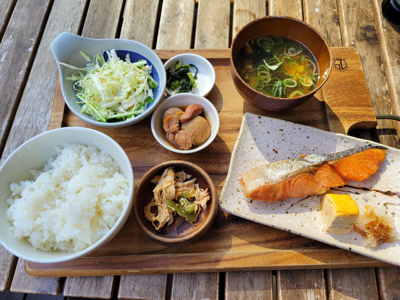 おばんざい酒場にいやま