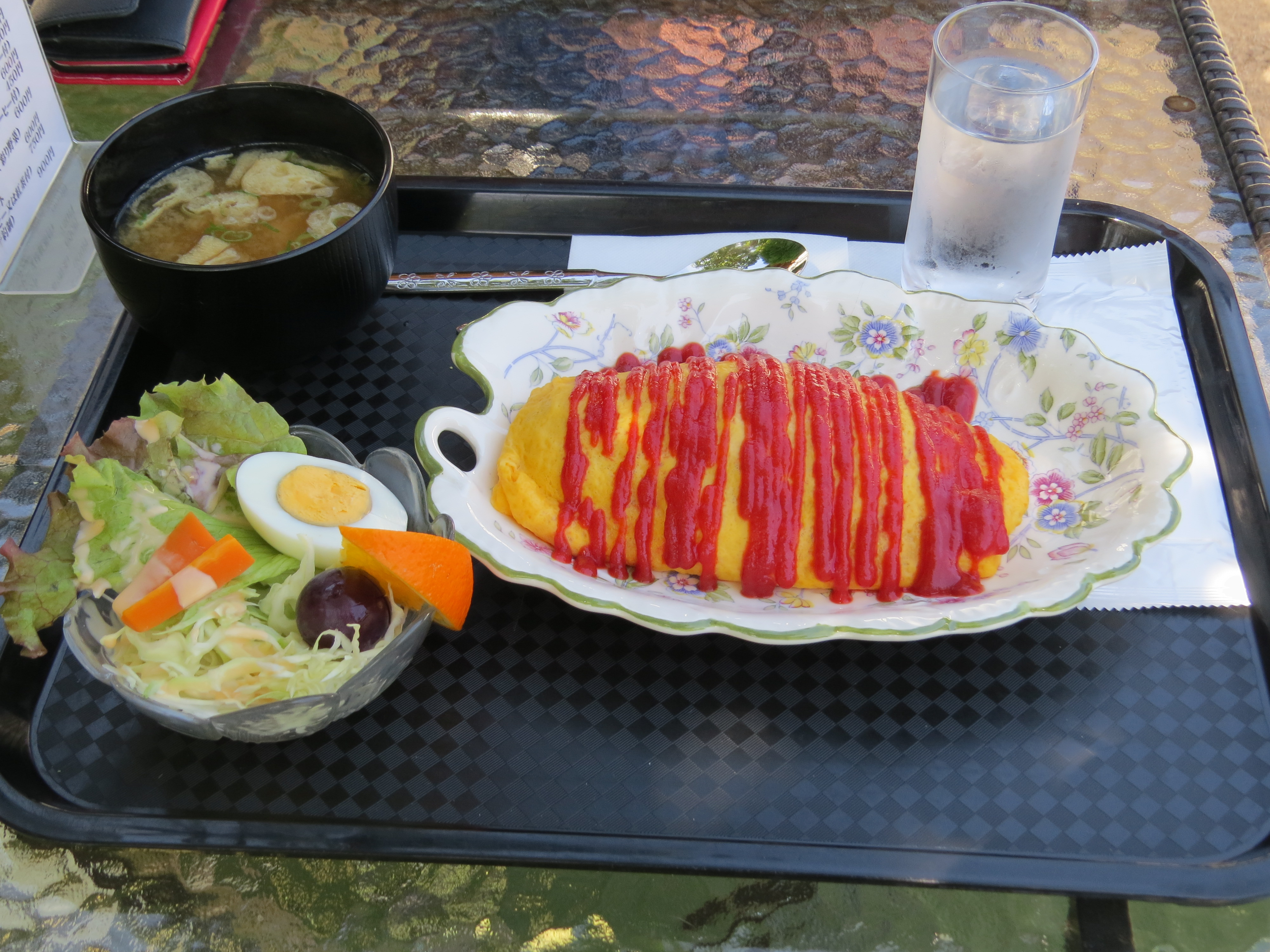 オープンカフェ228