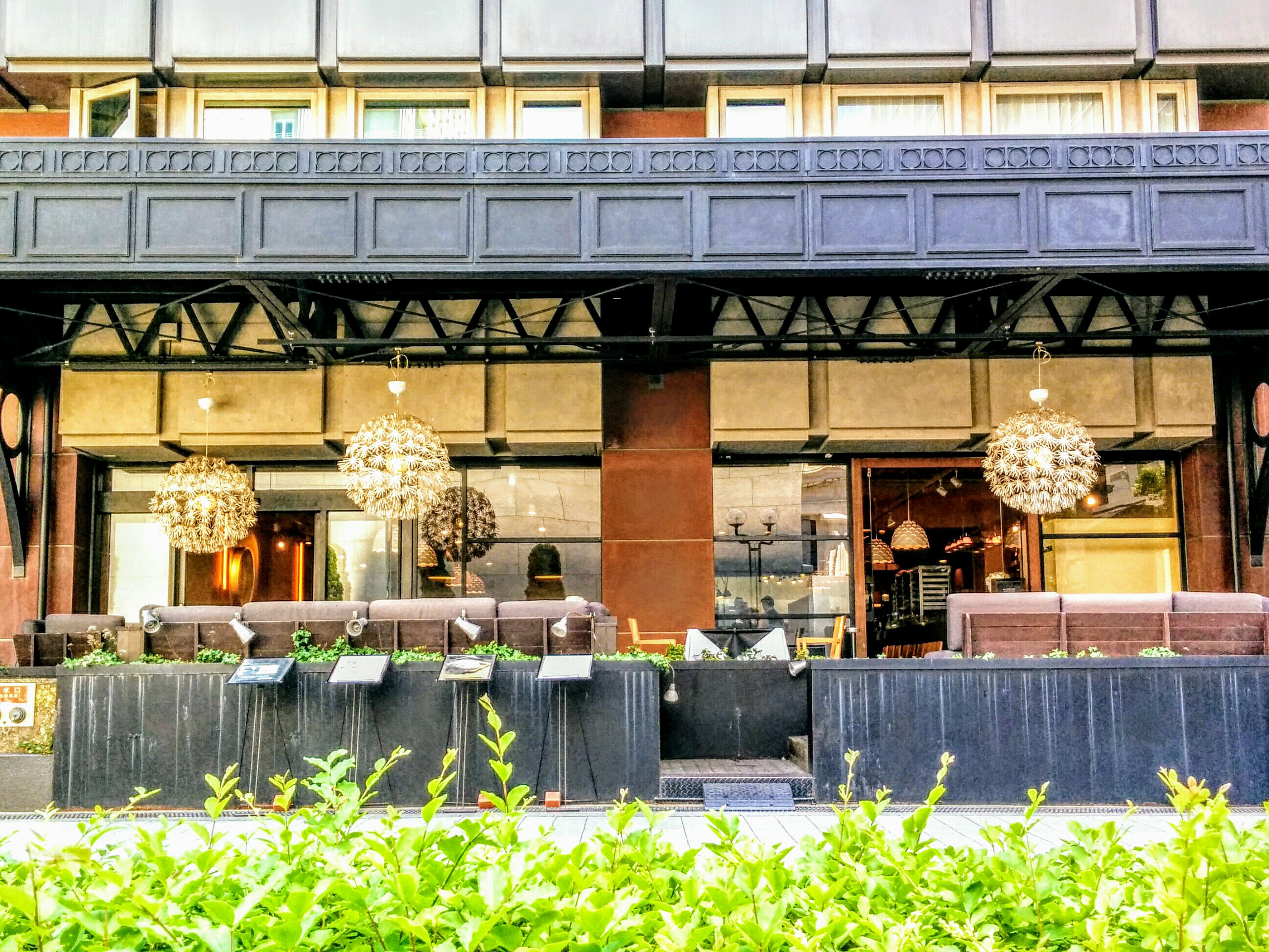 CENTRAL