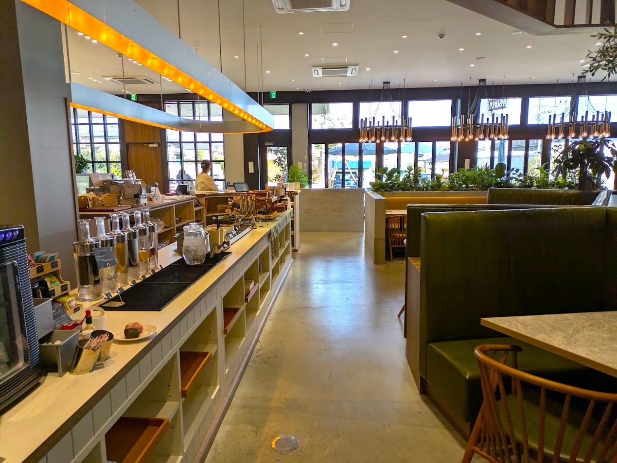 アンドベーカリー