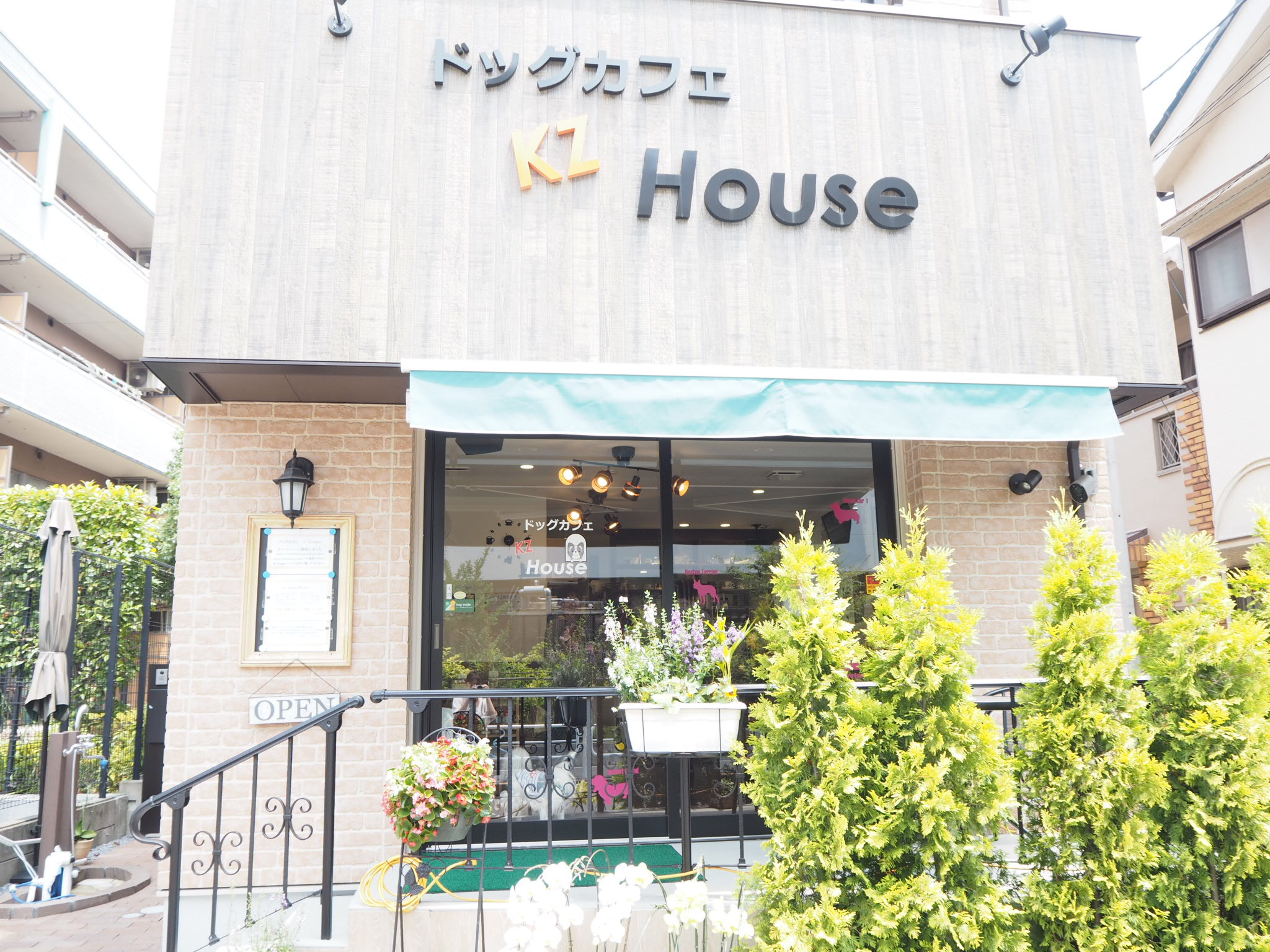 Kzhouse