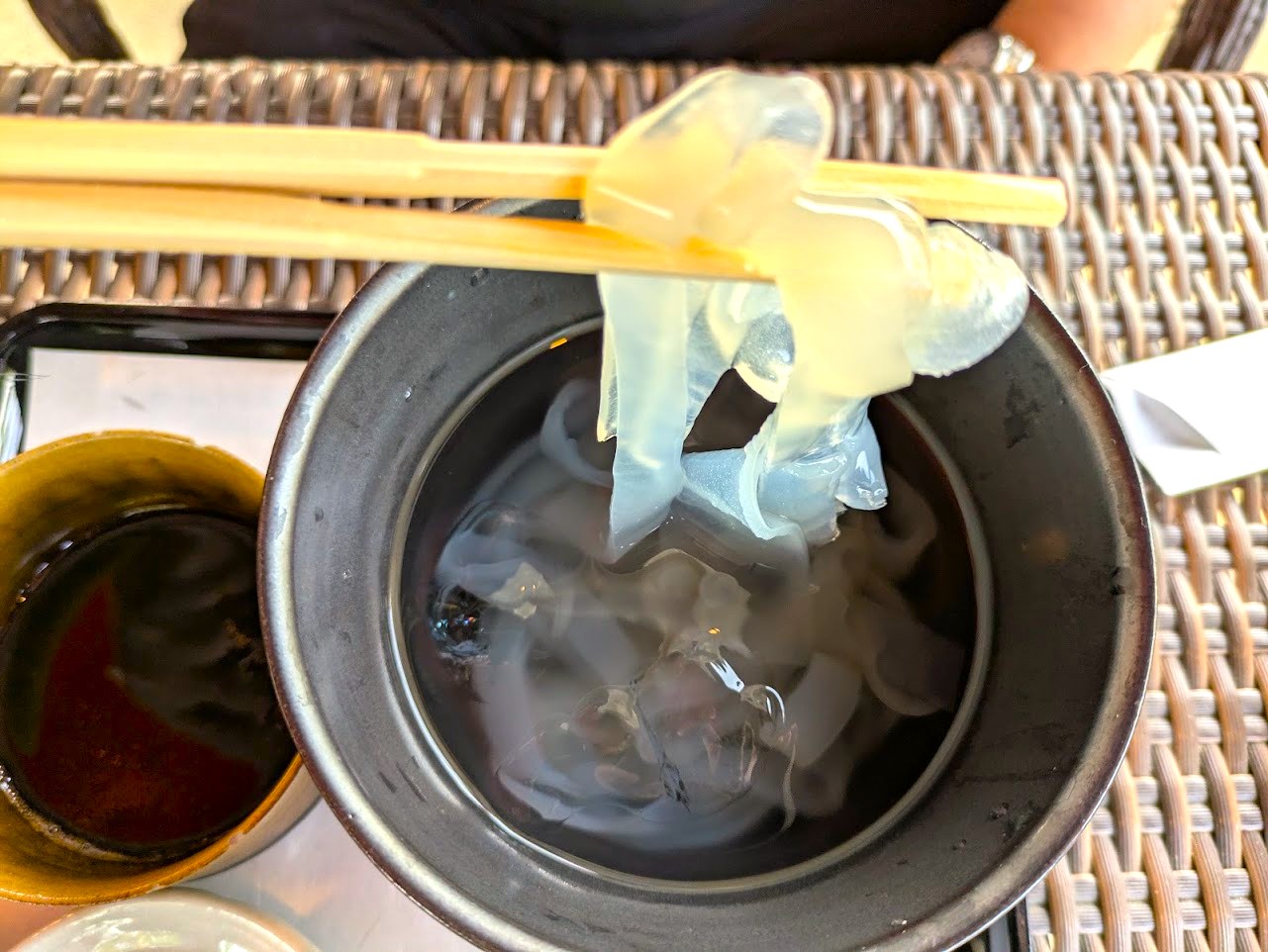 飛鳥彩瑠璃の丘天極堂テラス
