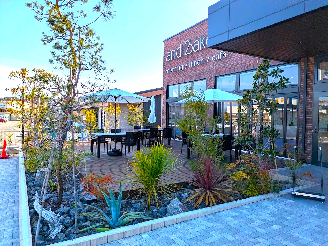 アンドベーカリー