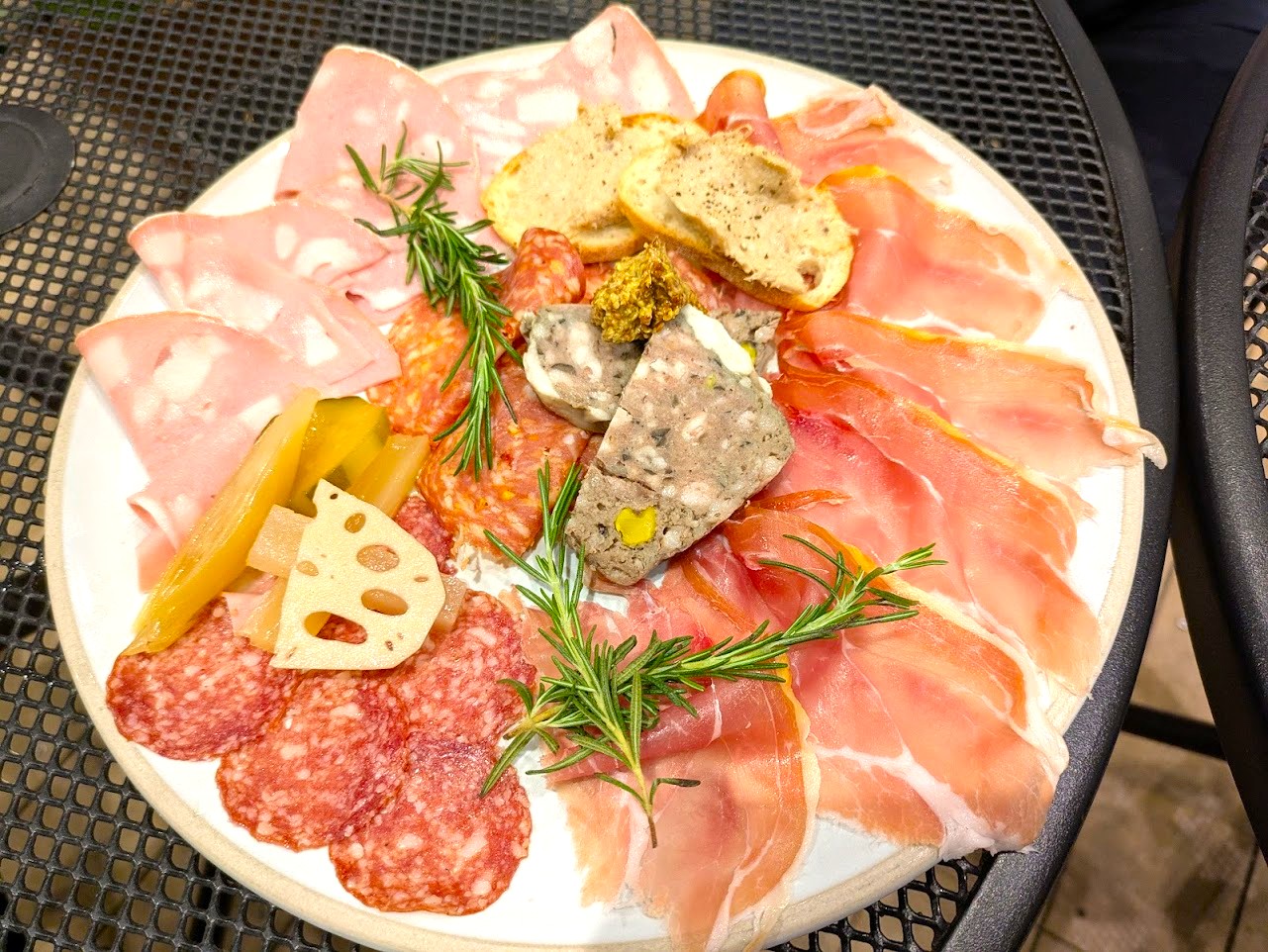Pizzeria&Trattoria Bar Table Nice なんばパークス店