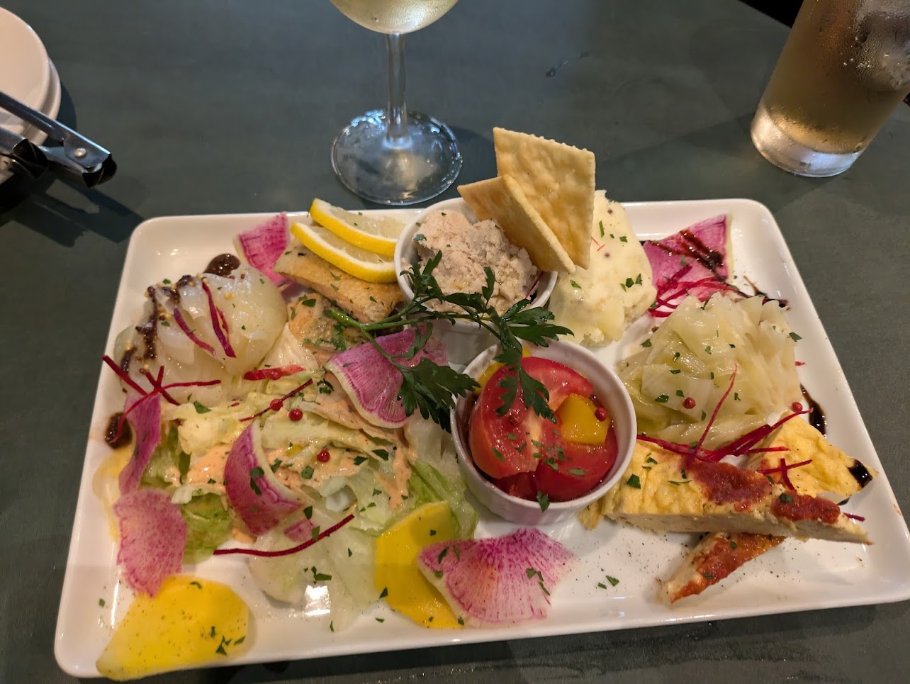 BISTRO4QUATRE