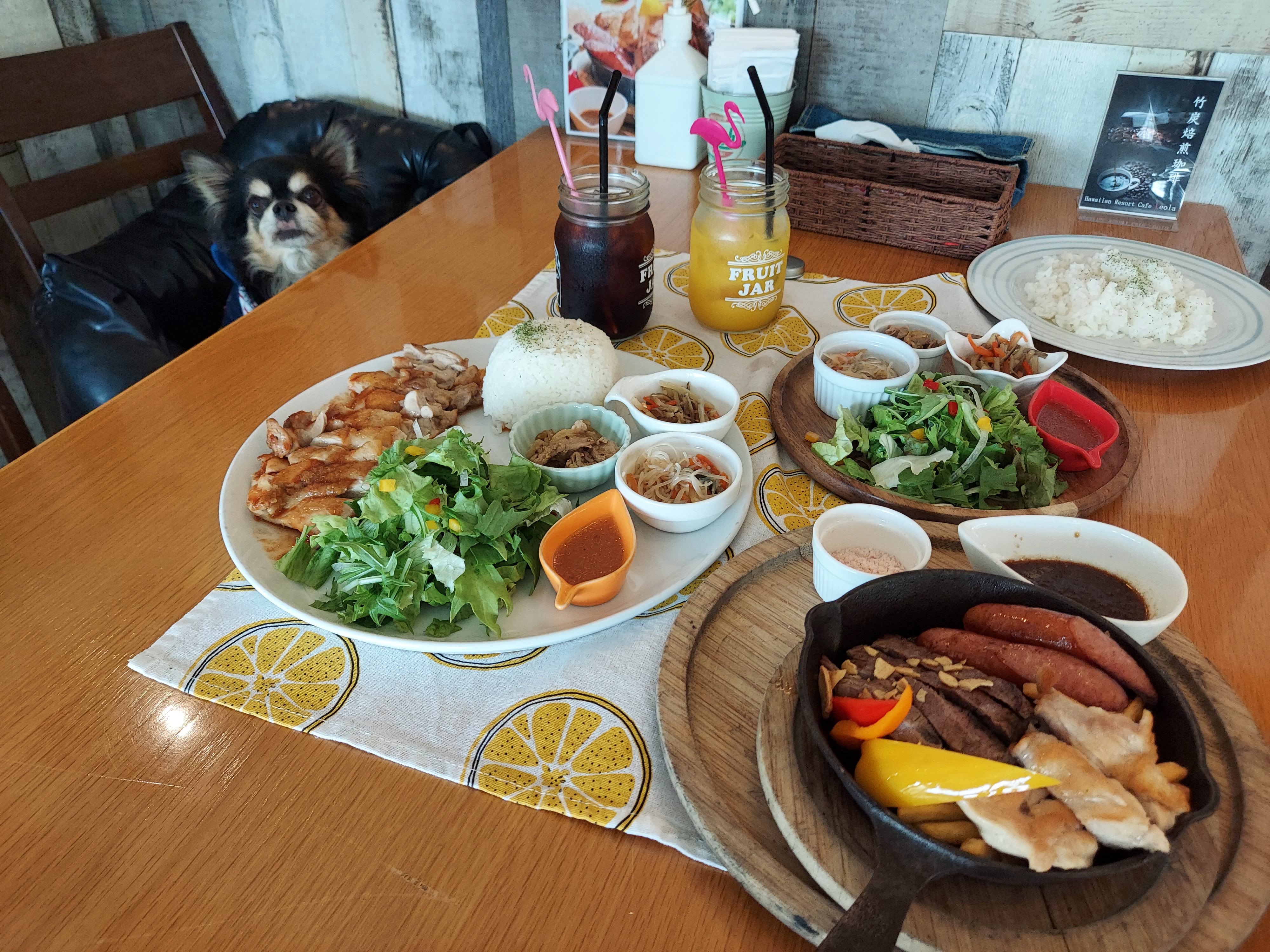 Hawaiian Resort Cafe Leola(ハワイアン リゾート カフェ レオラ)